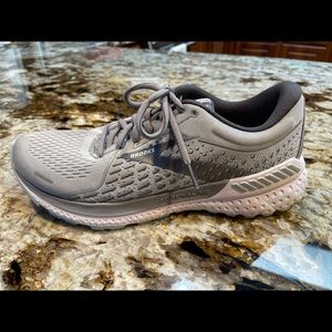 Brooks Adrenaline GTS 21 Women’s Cushioned Running Shoes